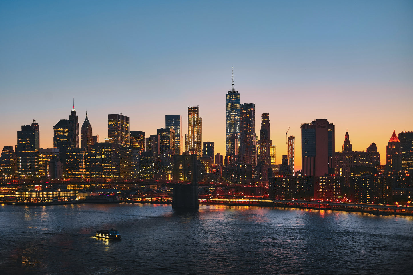Poster: panoramic photography of Brooklyn Bridge – Luca Bravo (Unsplash)