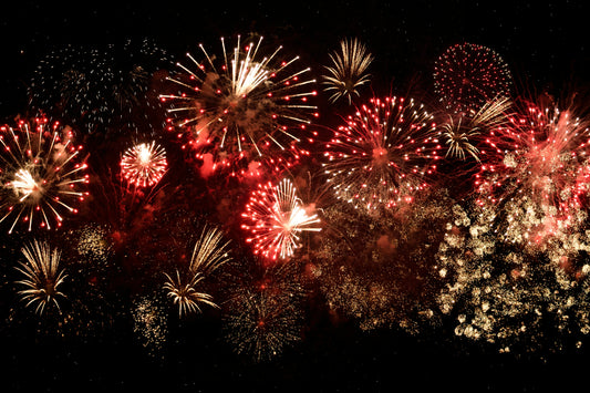 Stretched Canvas: yellow and red fireworks – DESIGNECOLOGIST (Unsplash)