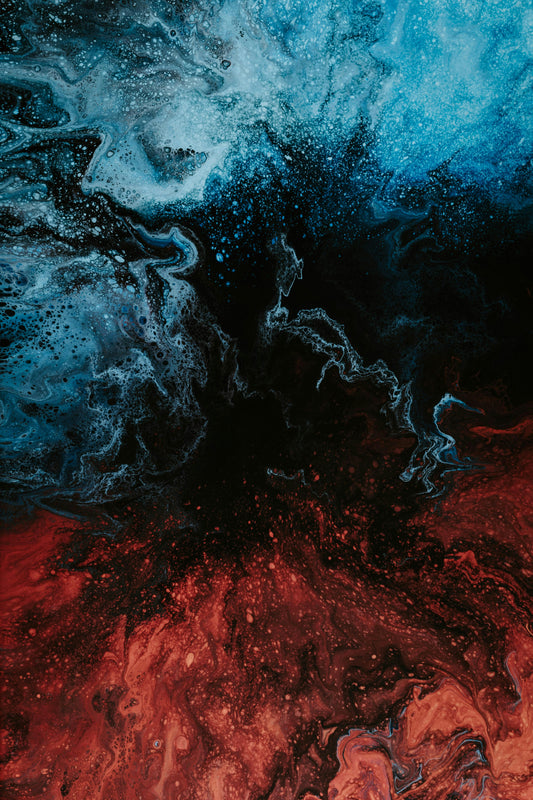 Stretched Canvas: red and blue wallpaper – Pawel Czerwinski (Unsplash)