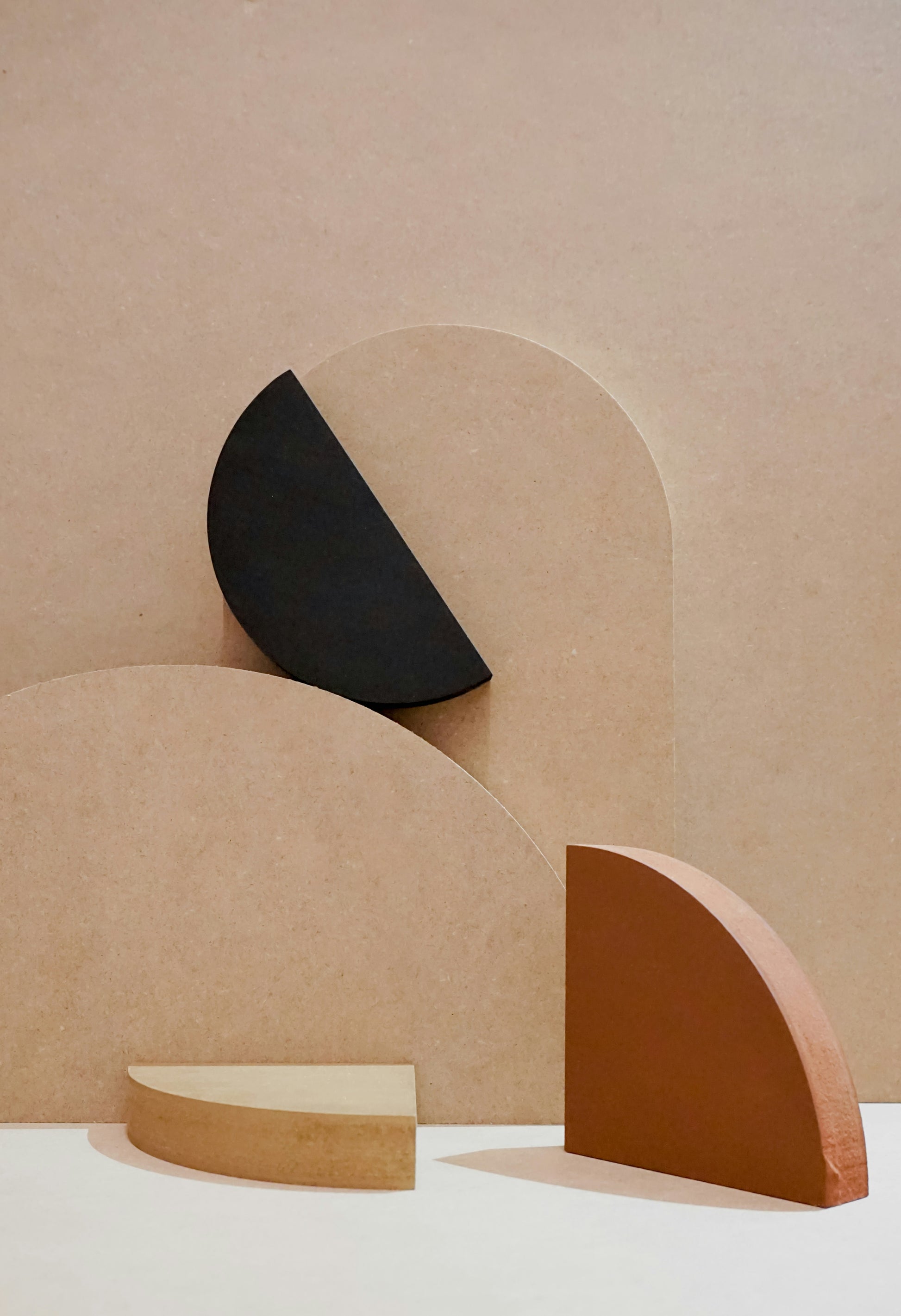 Poster: brown and black heart shaped paper – Lea L (Unsplash)
