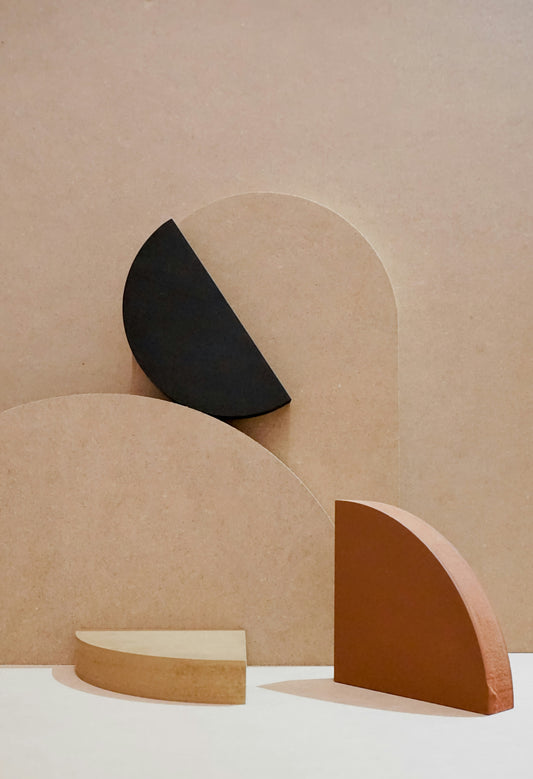 Poster: brown and black heart shaped paper – Lea L (Unsplash)